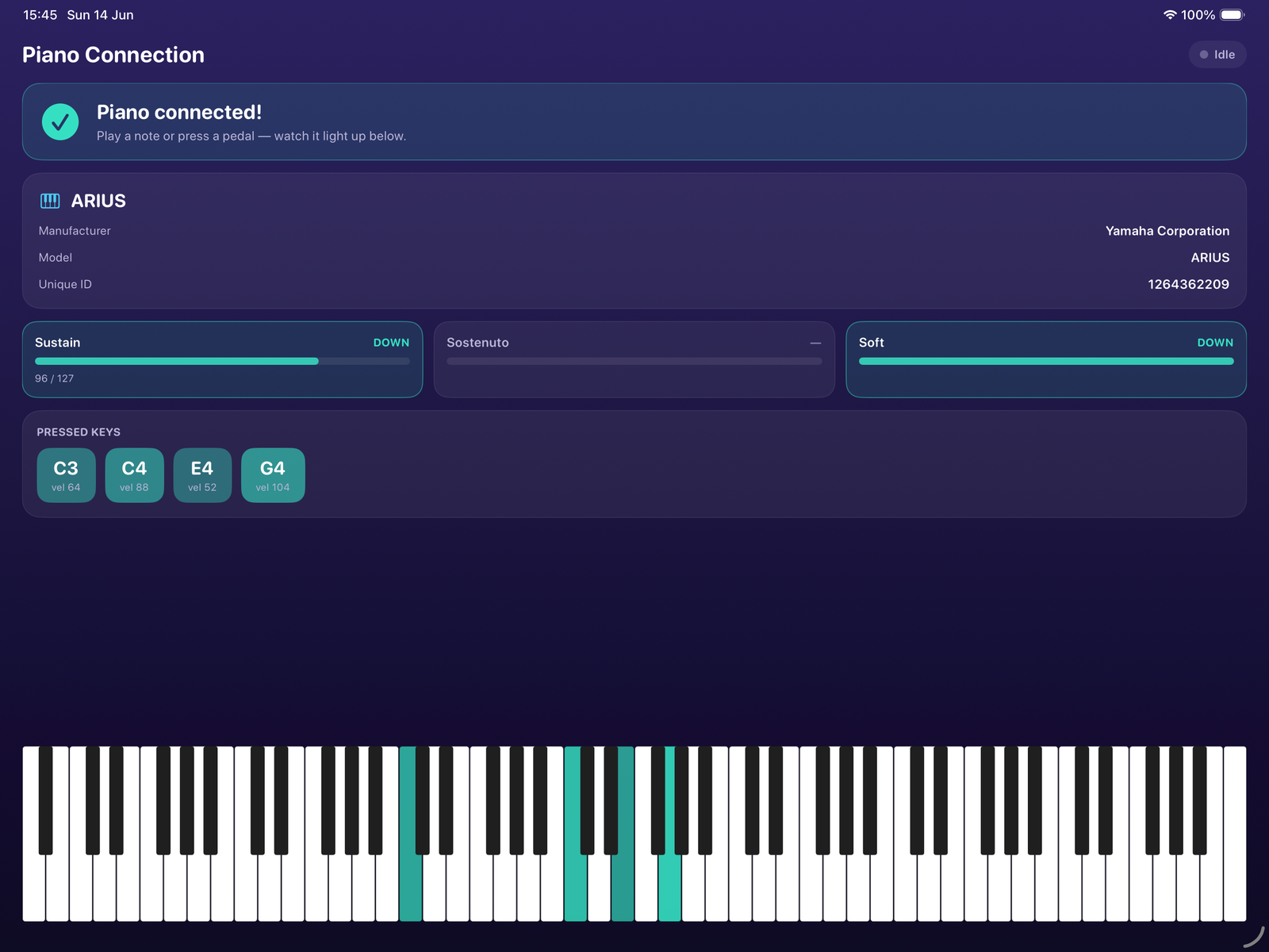 A Piano Connection screen showing a connected Yamaha ARIUS, live sustain/sostenuto/soft pedal levels, and the currently pressed keys C3, C4, E4, G4.